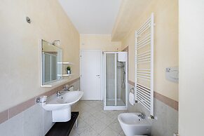 Residenza Miralago With Pool - Studio Apartment With City View