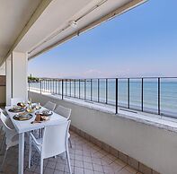 Residenza Miralago With Pool - Two-bedroom With Terrace