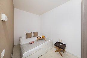 Residenza Miralago With Pool - Two-bedroom With Terrace