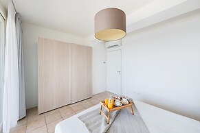 Residenza Miralago With Pool - Two-bedroom With Terrace