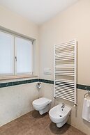 Residenza Miralago With Pool - Two-bedroom With Terrace