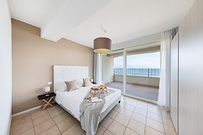 Residenza Miralago With Pool - Two-bedroom With Terrace
