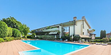Residence Villa Giulia 5 03 With Pool by Wonderful Italy