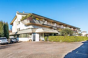 Residence Villa Giulia 5 03 With Pool by Wonderful Italy