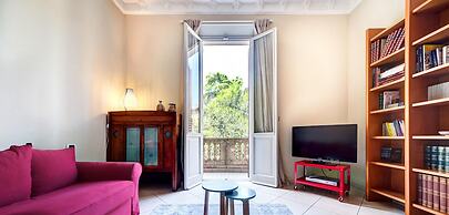 Classic Marconi Apartment by Wonderful Italy