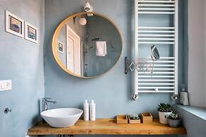 Massarenti 406 Elegant Apartment by Wonderful Italy