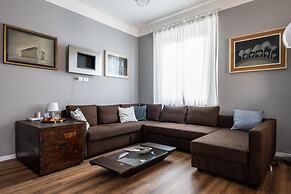 Massarenti 406 Elegant Apartment by Wonderful Italy