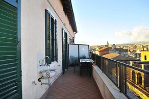 Terrazza sul Castello Ursino by Wonderful Italy