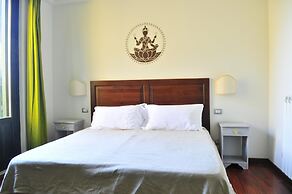 Terrazza sul Castello Ursino by Wonderful Italy