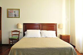 Terrazza sul Castello Ursino by Wonderful Italy