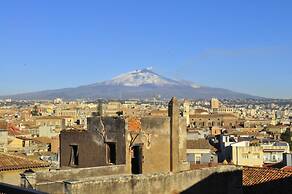Terrazza sul Castello Ursino by Wonderful Italy