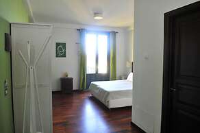 Terrazza sul Castello Ursino by Wonderful Italy