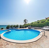 San Sivino 42 con Piscina by Wonderful Italy