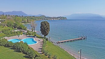 San Sivino 42 con Piscina by Wonderful Italy