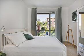 Shelley Apartments by Wonderful Italy - Tree