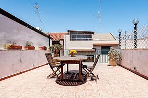 Sunrise Apartment II by Wonderful Italy