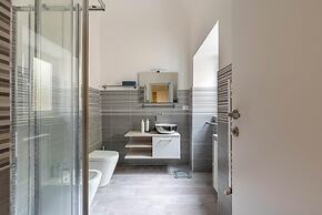 Al Khalisa Apartment by Wonderful Italy