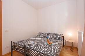 Benacus E4 Apartment by Wonderful Italy