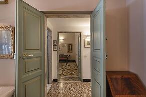 Fancy Apartment in Palazzo Grimaldi by Wonderful Italy