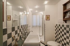 Fancy Apartment in Palazzo Grimaldi by Wonderful Italy