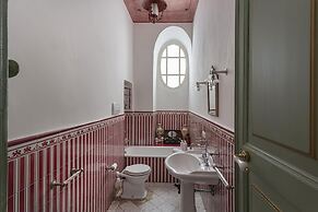 Fancy Apartment in Palazzo Grimaldi by Wonderful Italy