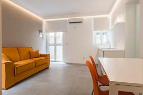 Cutrone Romantic Apartment by Wonderful Italy