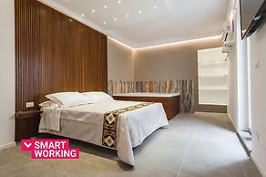 Cutrone Romantic Apartment by Wonderful Italy