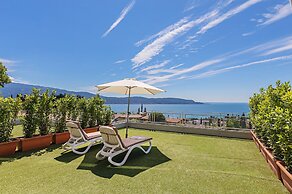 Poggio al Sole 6 Apartment by Wonderful Italy