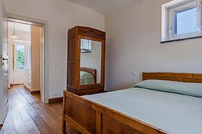 Gli Iris - Appartamento con 2 Camere da Letto by Wonderful Italy