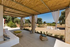 Villa Torre Guaceto con Piscina by Wonderful Italy