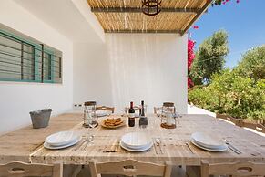 Villa Torre Guaceto con Piscina by Wonderful Italy