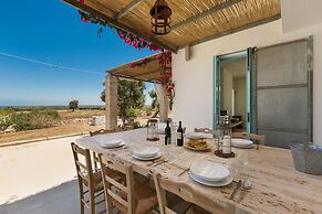 Villa Torre Guaceto con Piscina by Wonderful Italy