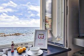 Aurora 20 a Boccadasse by Wonderful Italy