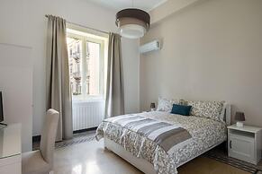 Casa Rorr nei Pressi di Via Roma by Wonderful Italy