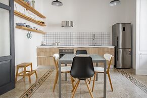 Cavour Apartment With Balcony by Wonderful Italy