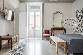 Cavour Apartment With Balcony by Wonderful Italy