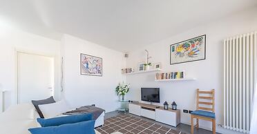 I Tulipani B5 Apartment by Wonderful Italy