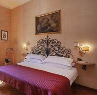 La Finestra sul Cortile di Via Roma by Wonderful Italy