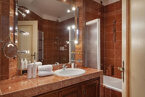 La Finestra sul Cortile di Via Roma by Wonderful Italy