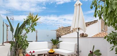 AM Suite With Terrace by Wonderful Italy