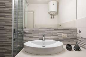 AM Suite With Terrace by Wonderful Italy