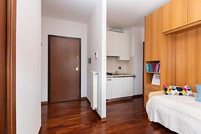 Studio con Terrazzo nei Pressi Dell Universit by Wonderful Italy