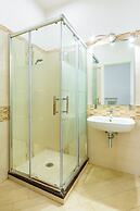 Apartment With Balcony in Palazzo Diaz by Wonderful Italy