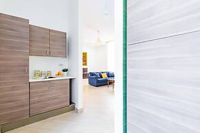 Apartment With Balcony in Palazzo Diaz by Wonderful Italy