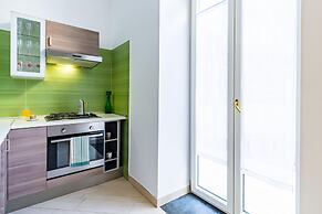 Apartment With Balcony in Palazzo Diaz by Wonderful Italy