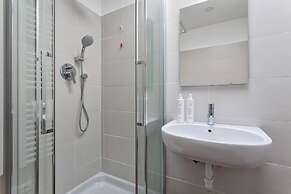 Deluxe Apartment - Grey by Wonderful Italy