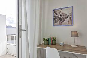 Deluxe Apartment - Grey by Wonderful Italy