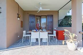 Borgo Adige 12 Apartment by Wonderful Italy