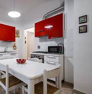 Piazza de Calderini Apartment by Wonderful Italy