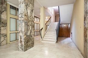 Piazza de Calderini Apartment by Wonderful Italy